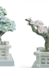 Japanese Tree Pots Figurine